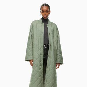 New With Tags Aritzia Wilfred Green Pavant Quilted Long Jacket. Size 2XS